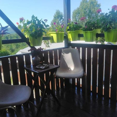 Collias Hotell Horezu Exteriör bild